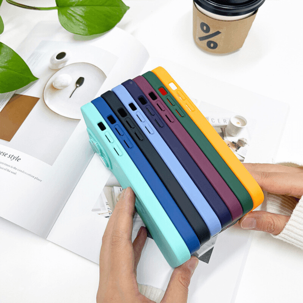 Husă Silicone MagSafe Matte cu Protecție Cameră iPhone